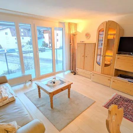 Apartment Haus Ladina