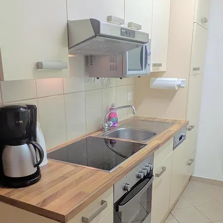 Apartment Haus Ladina *